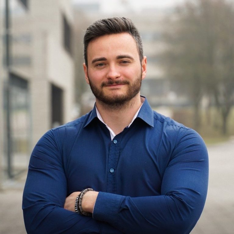 Maschinenbauingenieur M.Sc. Philipp Richter, spezialisiert auf Fertigung, Konstruktion, Produktentwicklung und Automatisierung.
